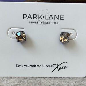 Park Lane 3 carat glow Stud Earrings